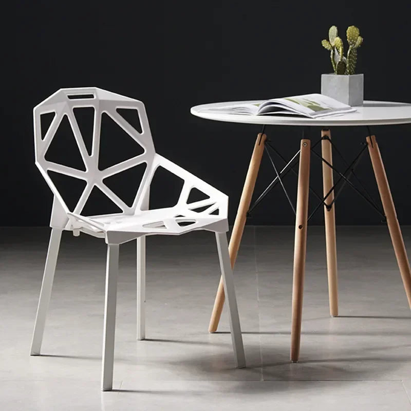 Creative Backrest Plastic Chair Restaurant Home Load-bearing Strong and Stable Dining Chair Cafe Backrest Leisure Chairs